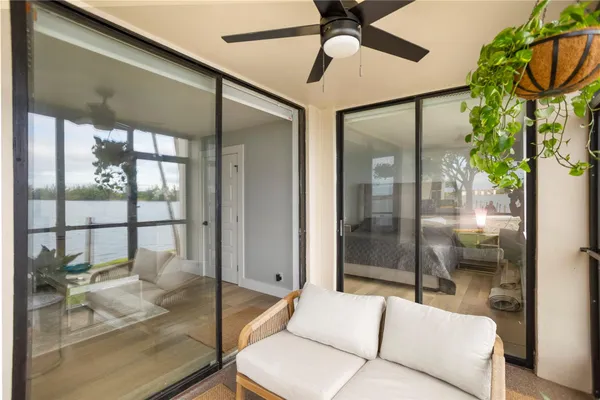 $2,400 | 118 Lake Emerald Drive, Oakland Park, FL 33309