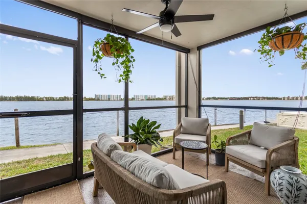 $2,400 | 118 Lake Emerald Drive, Oakland Park, FL 33309