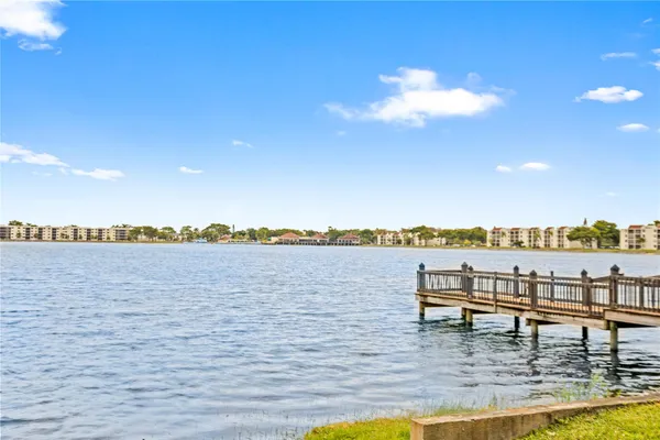 $2,400 | 118 Lake Emerald Drive, Oakland Park, FL 33309