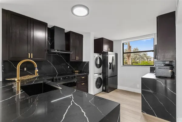 $2,400 | 118 Lake Emerald Drive, Oakland Park, FL 33309