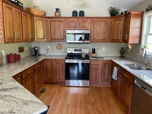 3895 Read Mountain Road Cloverdale, VA 24077 - Photo 6 of 33 Eat-in-Kitchen