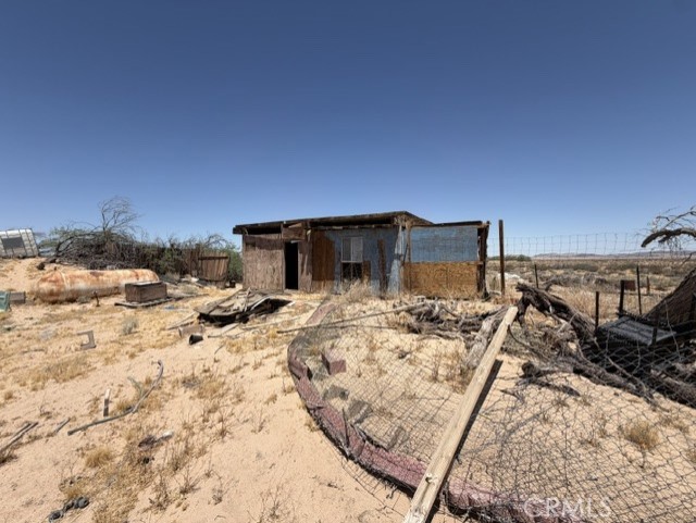 48423 Thoreau Road Newberry Springs, CA 92365 - Photo 9 of 15