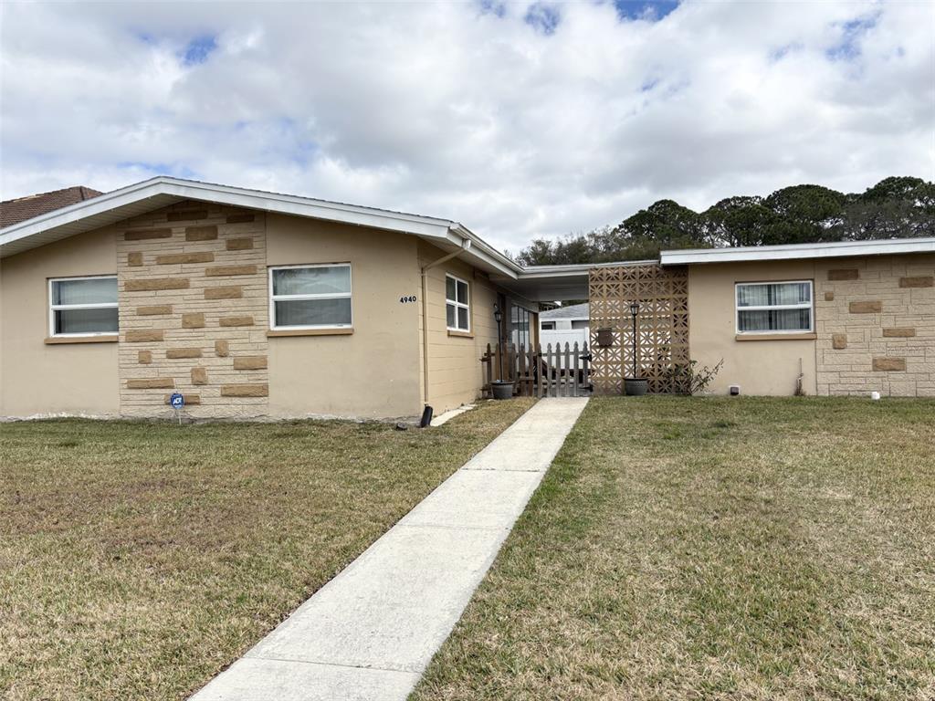 4940 Shell Stream Boulevard New Port Richey, FL 34652 - Photo 2 of 11