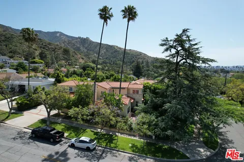 $8,100 | 1861 West Mountain Street, Glendale, CA 91201