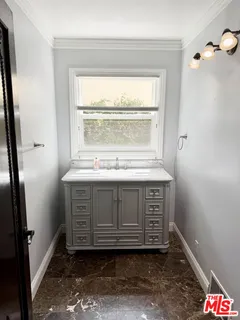 $8,100 | 1861 West Mountain Street, Glendale, CA 91201