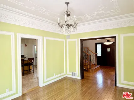 $8,100 | 1861 West Mountain Street, Glendale, CA 91201