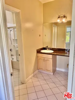 $8,100 | 1861 West Mountain Street, Glendale, CA 91201