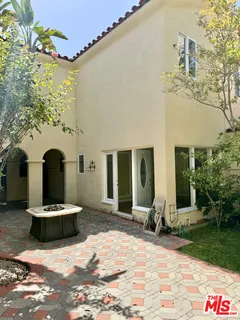 $8,100 | 1861 West Mountain Street, Glendale, CA 91201