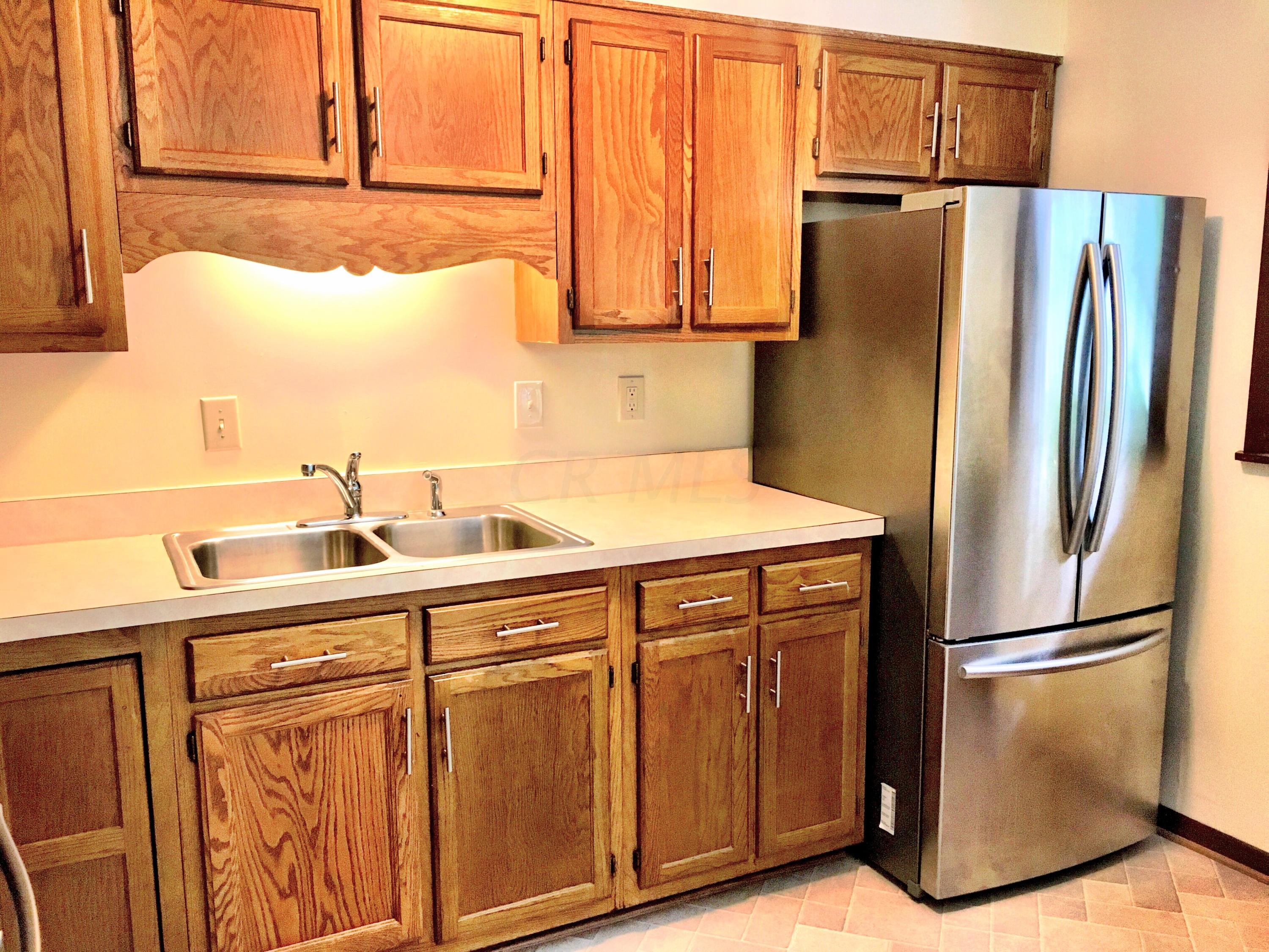 593 Fairholme Road Columbus, OH 43230 - Photo 8 of 18