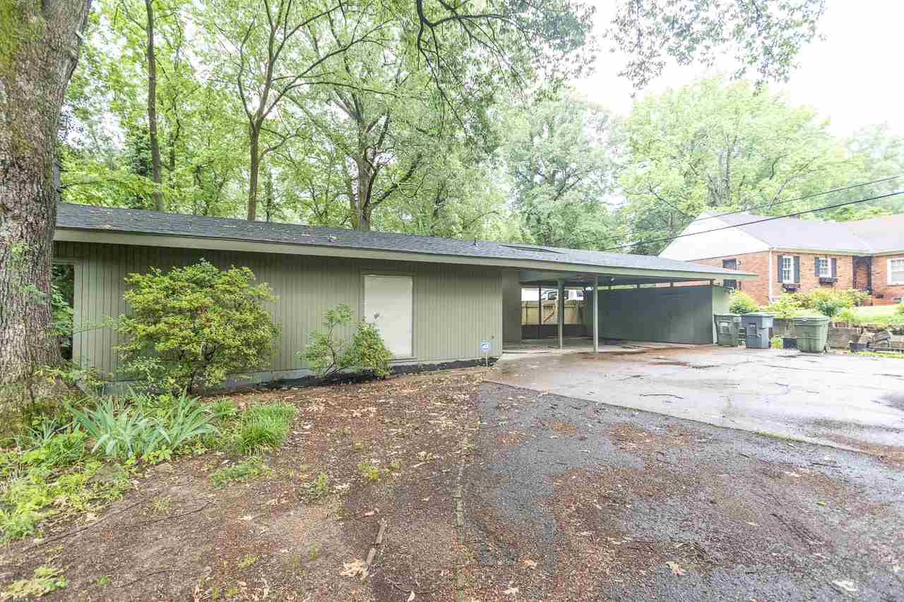 2948 Bannockburn Road Memphis, TN 38128 - Photo 2 of 25