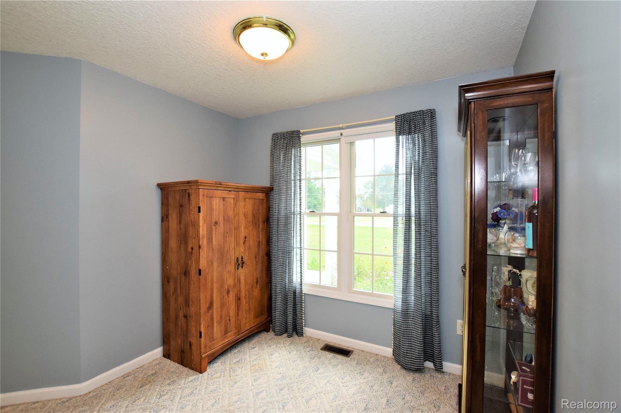 9901 Marshall Road Birch Run, MI 48415 - Photo 15 of 35 DSC_0049 (2).JPG