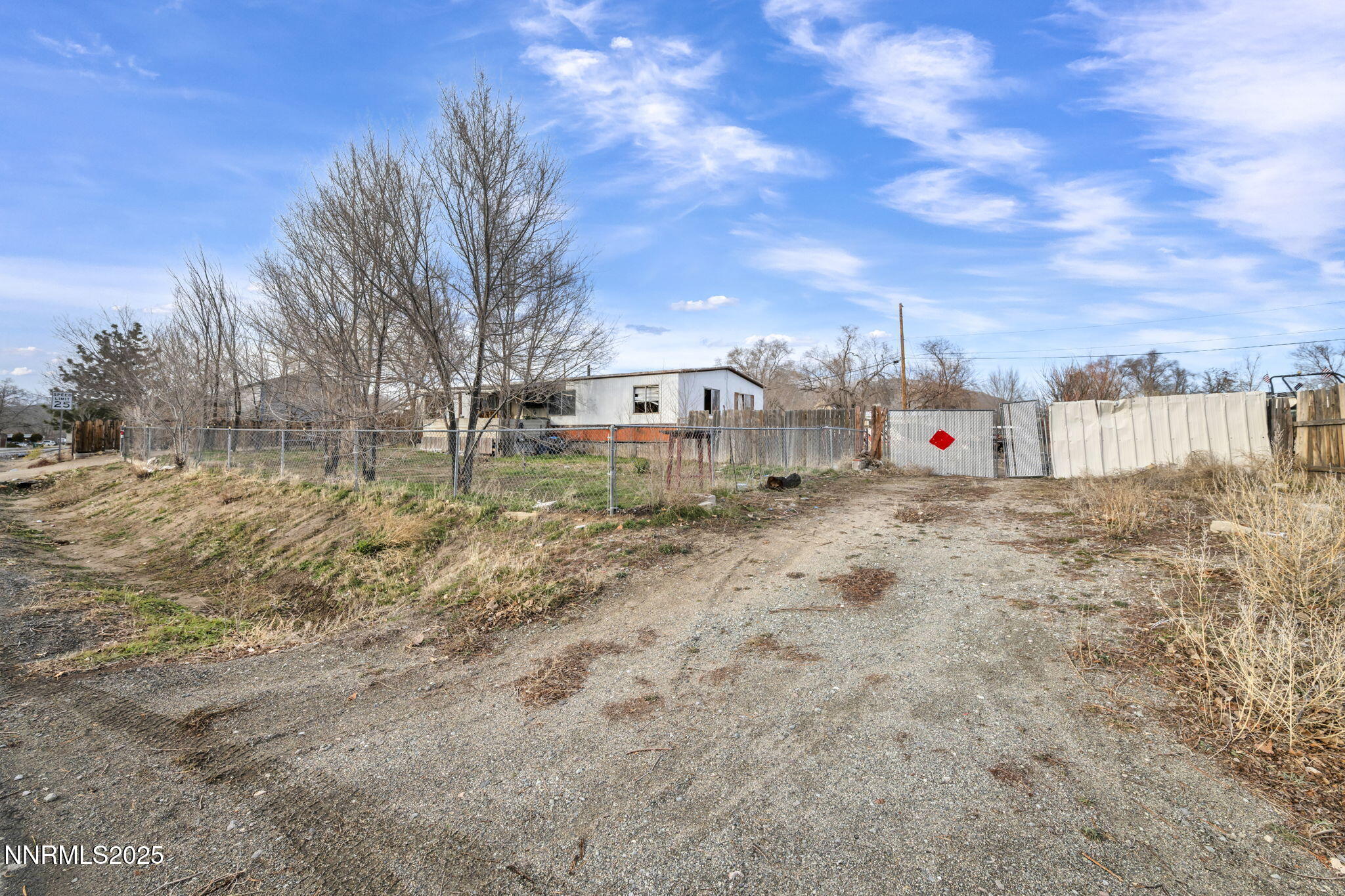 17545 Egret Lane Reno, NV 89508 - Photo 5 of 18 2-web-or-mls-17545-egret-ln