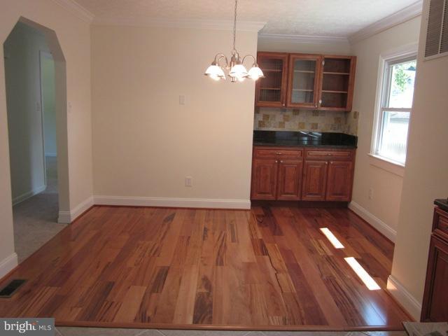 4805 Powder Mill Road Beltsville, MD 20705 - Photo 13 of 24 Dining room
