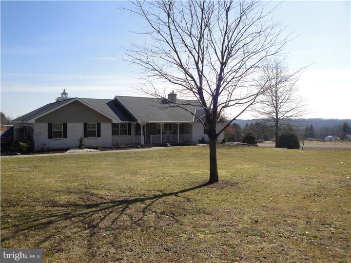 1505 County Line Road Quakertown, PA 18951 - Photo 3 of 21 Front Yard