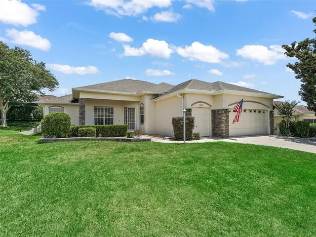 $355,000 | 17435 Southeast 112th Avenue, Summerfield, FL 34491