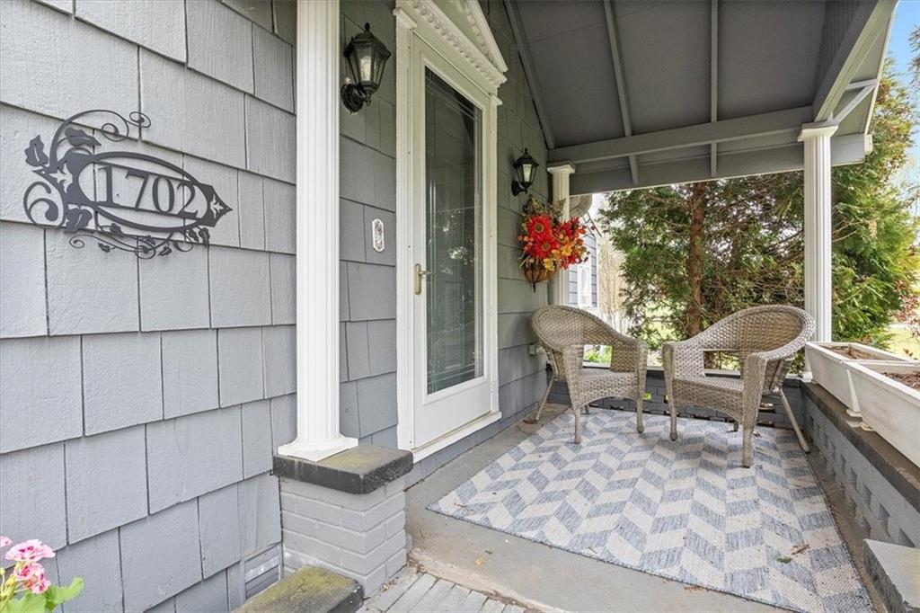 1702 Brodhead Road Coraopolis, PA 15108 - Photo 2 of 25 Gallery Image 2