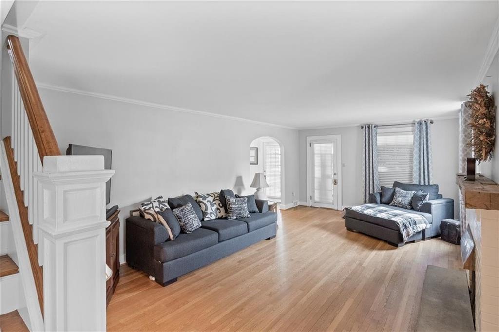 1702 Brodhead Road Coraopolis, PA 15108 - Photo 9 of 25 Gallery Image 9