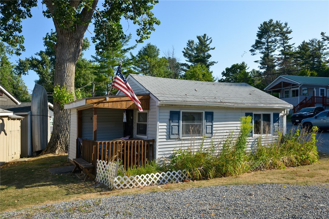 211 Dillon Point Road Hammond, NY 13646 - Photo 2 of 22