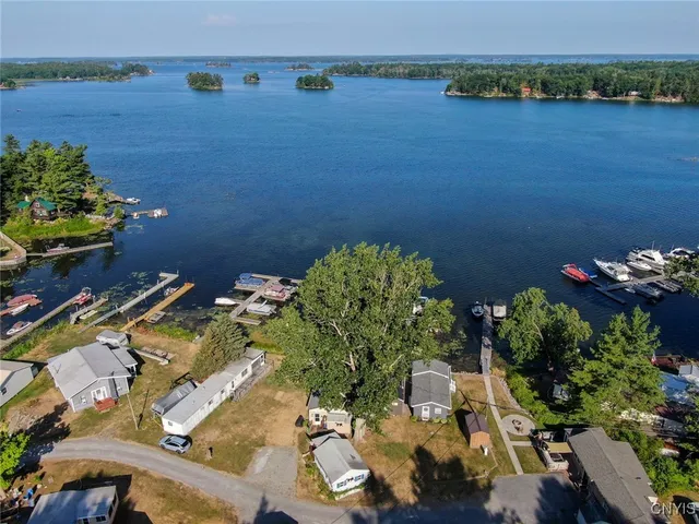 $265,000 | 211 Dillon Point Road, Hammond, NY 13646