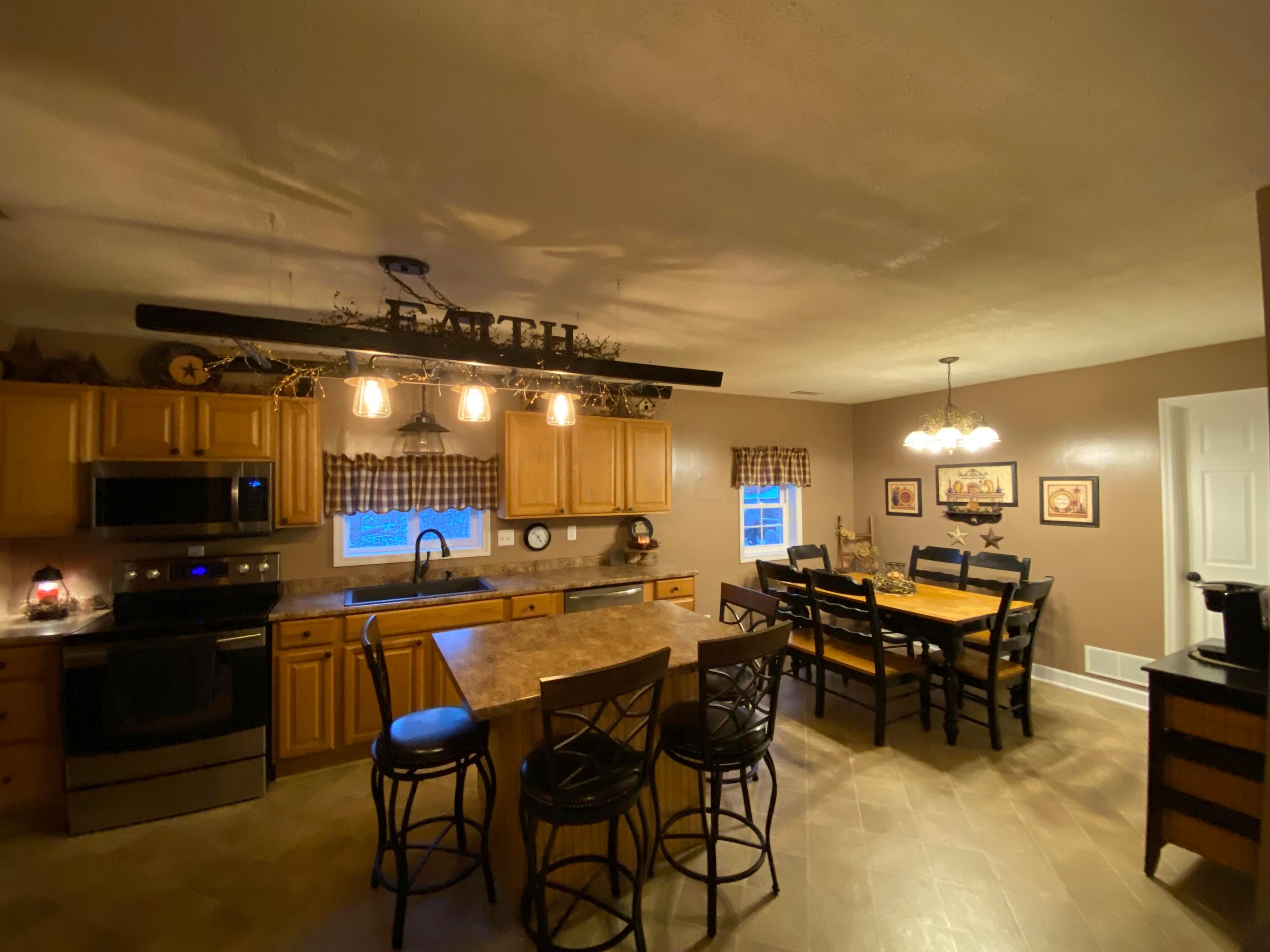 30390 Rabbit Ridge Road Howard, OH 43028 - Photo 3 of 27