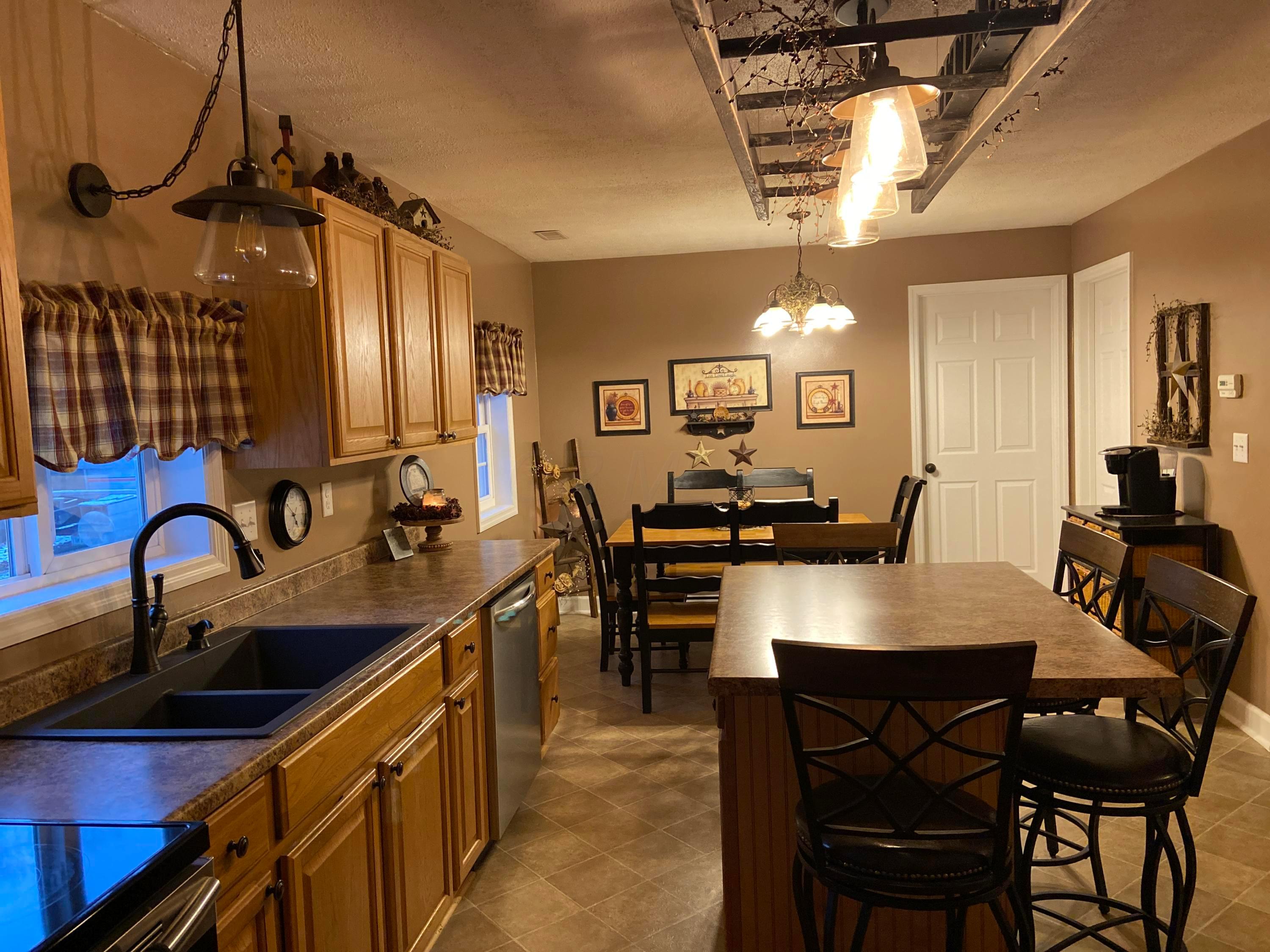 30390 Rabbit Ridge Road Howard, OH 43028 - Photo 4 of 27