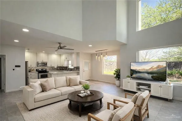 $1,700 | 2325 Corales Street, Mission, TX 78573