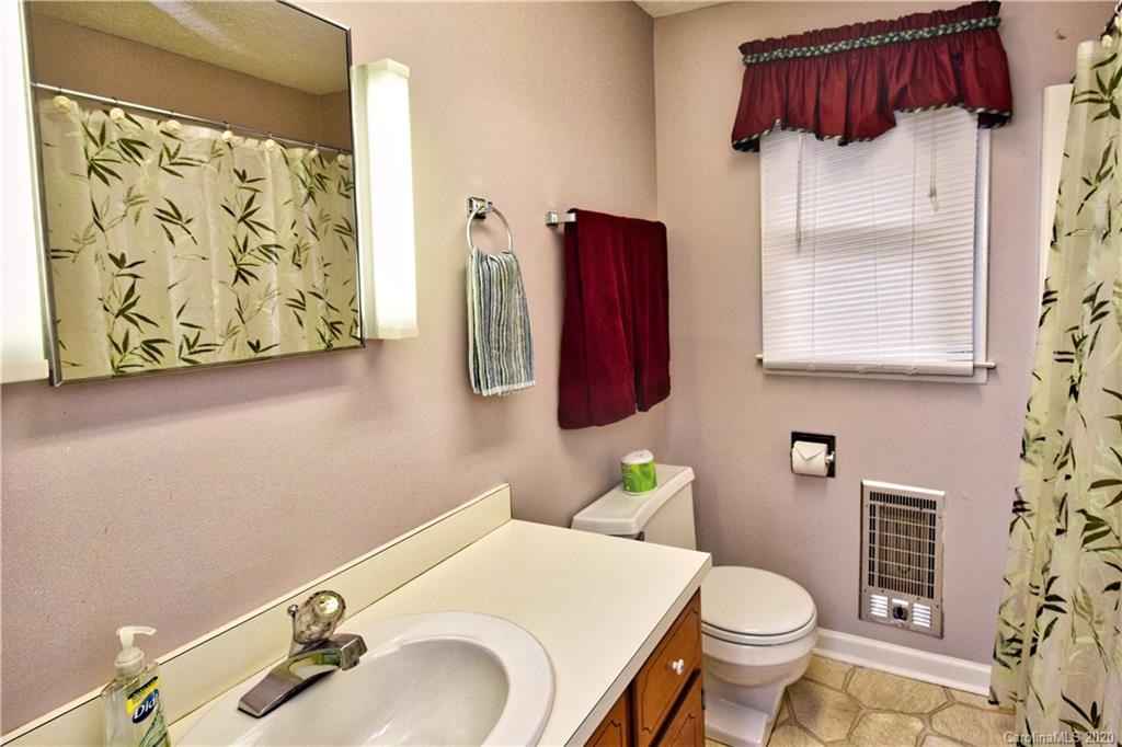171 Cornish Road Blowing Rock, NC 28605 - Photo 10 of 13 Gallery Image 10