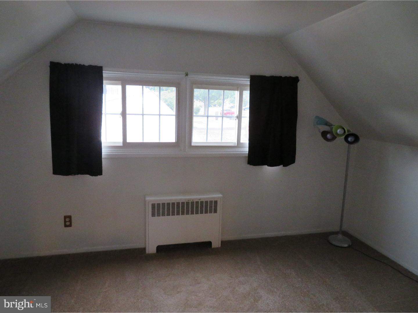 43 Towpath Road Levittown, PA 19056 - Photo 13 of 20