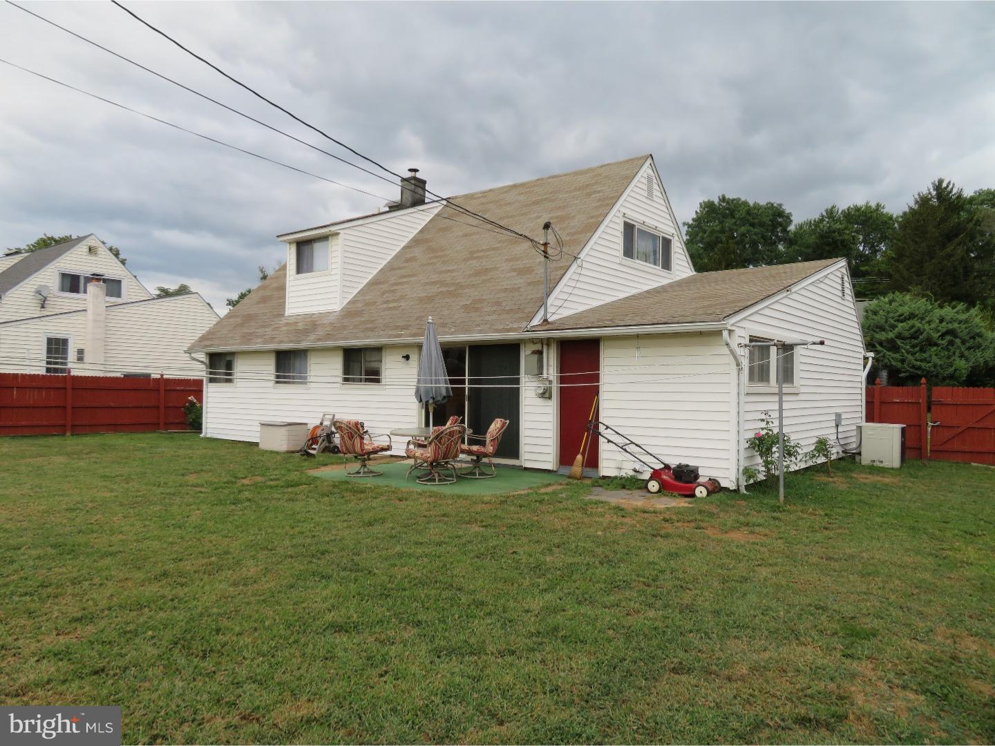 43 Towpath Road Levittown, PA 19056 - Photo 18 of 20