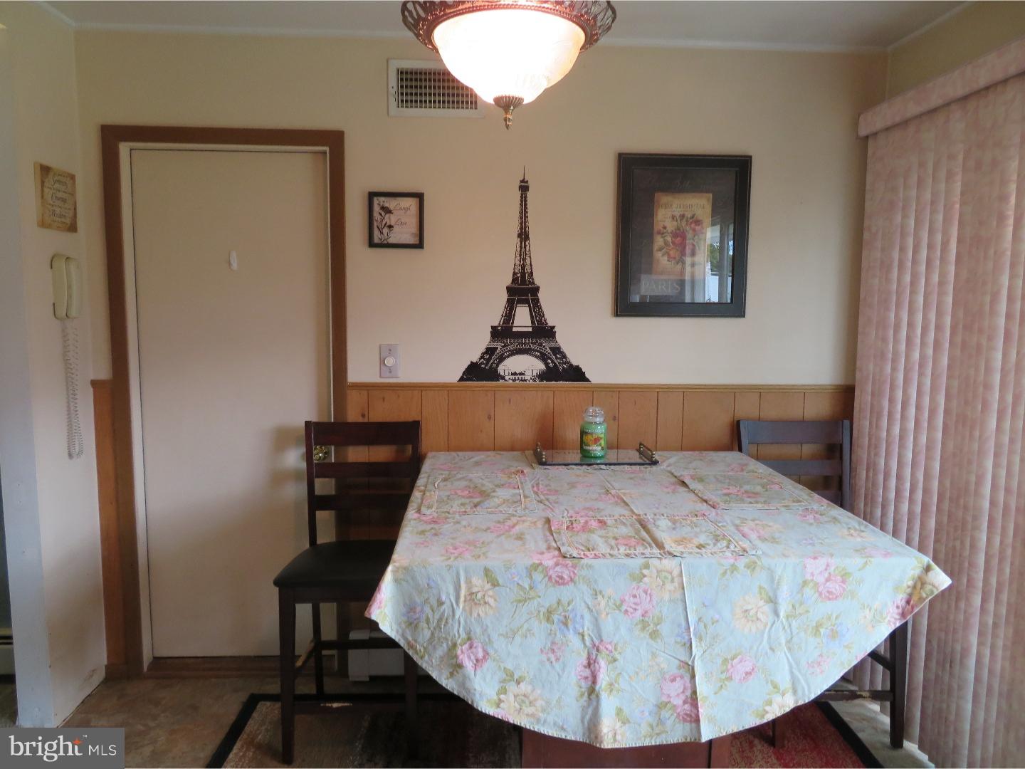 43 Towpath Road Levittown, PA 19056 - Photo 4 of 20