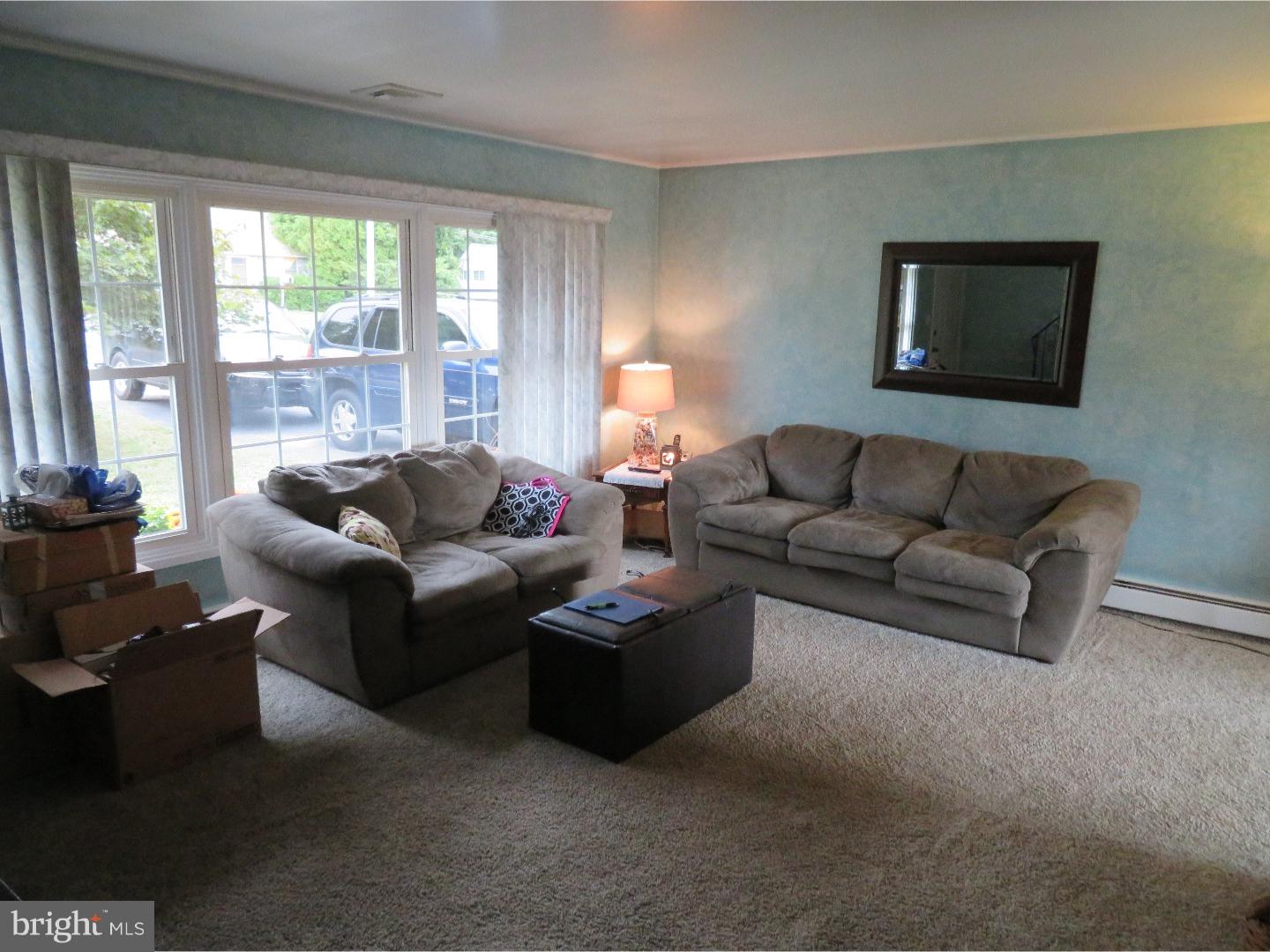 43 Towpath Road Levittown, PA 19056 - Photo 6 of 20