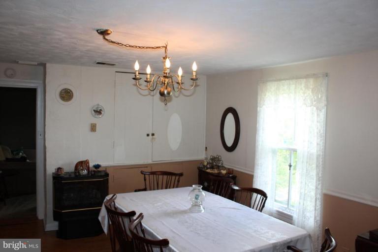 20521 Cedar Grove Road Culpeper, VA 22701 - Photo 9 of 30 Dining Room