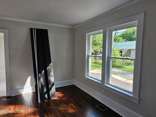 $299,000 | 402 Church Street, New Tazewell, TN 37825