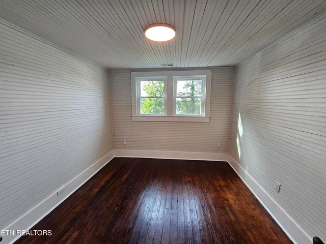 $299,000 | 402 Church Street, New Tazewell, TN 37825