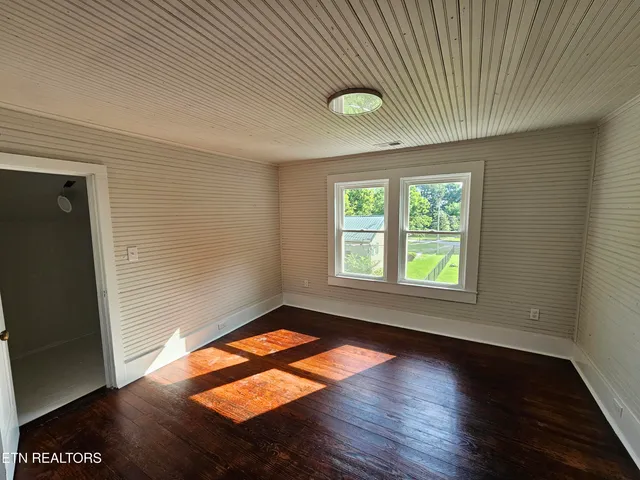 $299,000 | 402 Church Street, New Tazewell, TN 37825