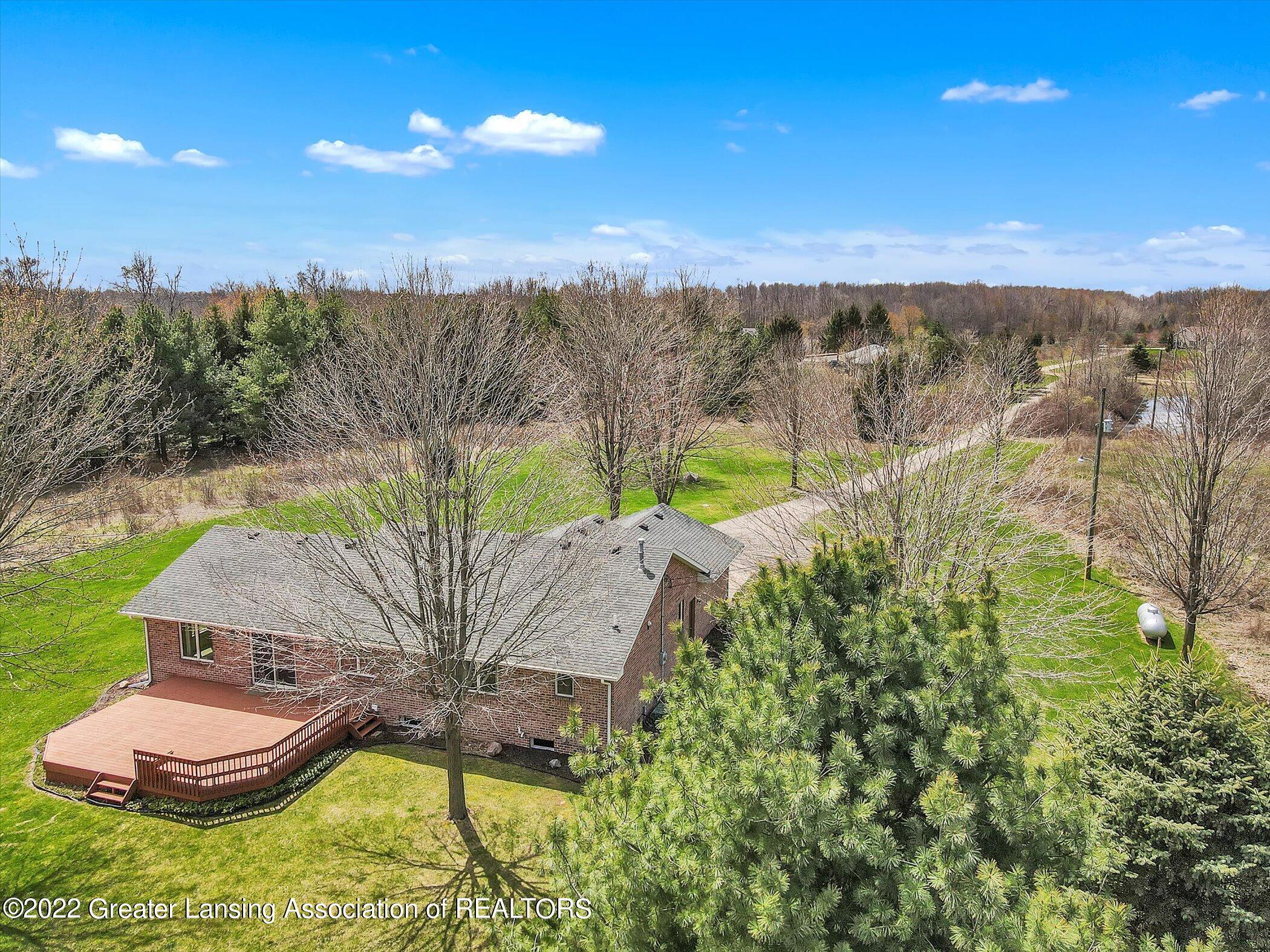 13530 Kenyon Road Grand Ledge, MI 48837 - Photo 50 of 51 57-13530-Kenyon-Rd-WindowStill-Real-Esta