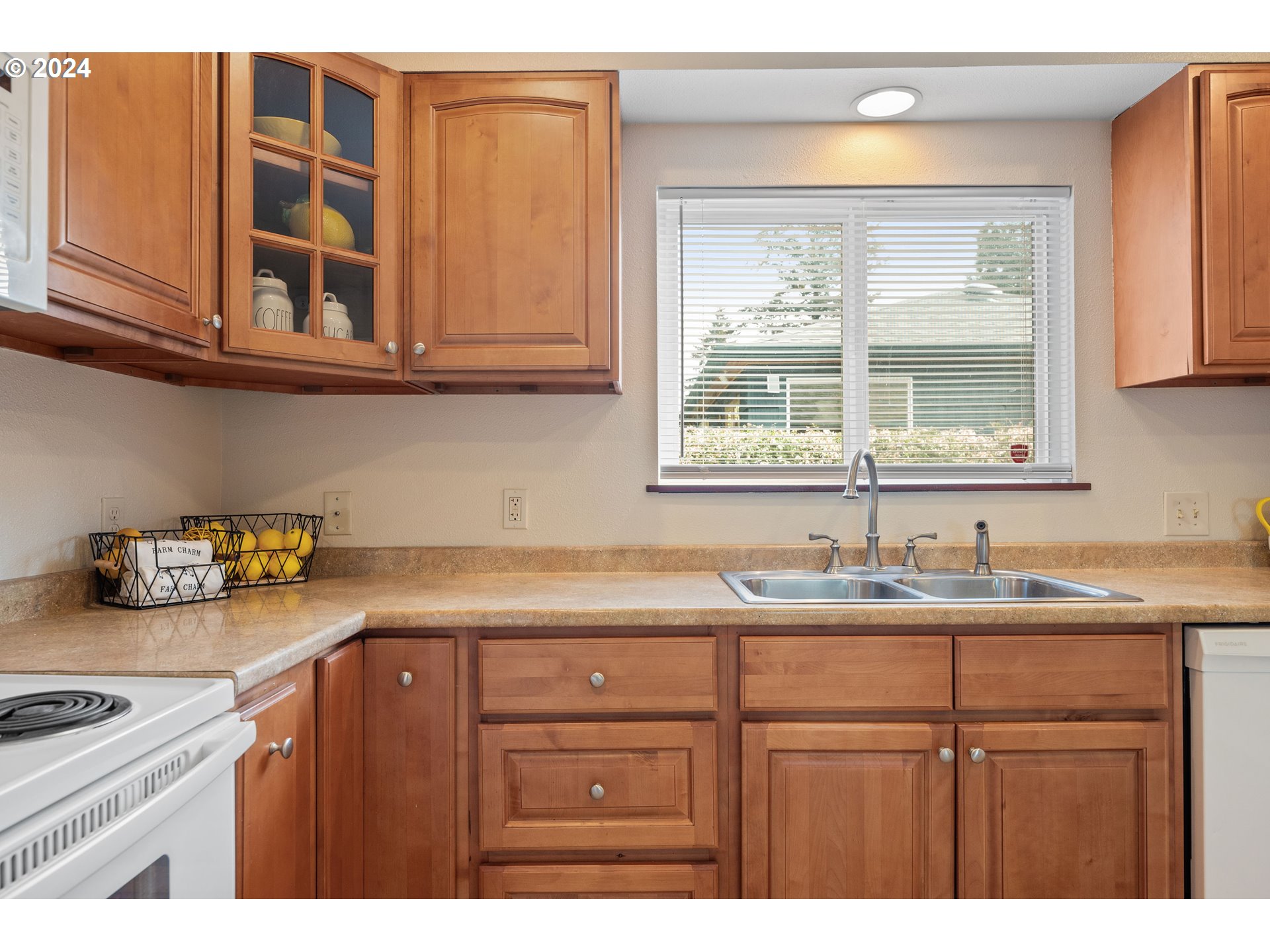 4403 Southeast Rural Street Portland, OR 97206 - Photo 15 of 40 Gallery Image 15