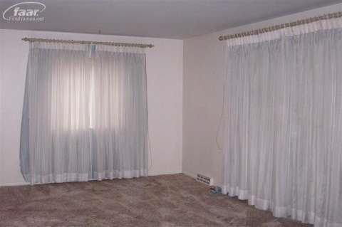 9106 Carpenter Road Flushing, MI 48433 - Photo 6 of 14 20386426-5.JPG