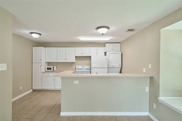 $70,000 | 16120 Stuebner Airline Road, Unit 212, Spring, TX 77379