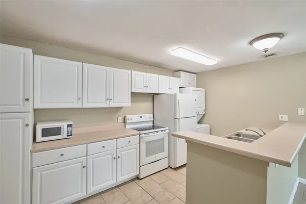$70,000 | 16120 Stuebner Airline Road, Unit 212, Spring, TX 77379