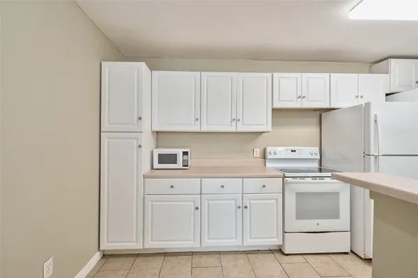 $70,000 | 16120 Stuebner Airline Road, Unit 212, Spring, TX 77379