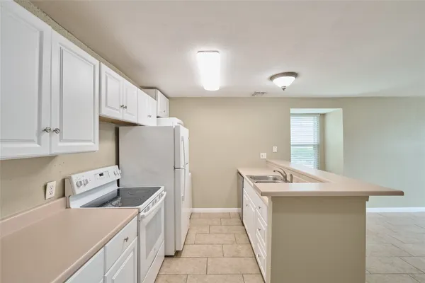 $70,000 | 16120 Stuebner Airline Road, Unit 212, Spring, TX 77379