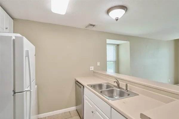 $70,000 | 16120 Stuebner Airline Road, Unit 212, Spring, TX 77379