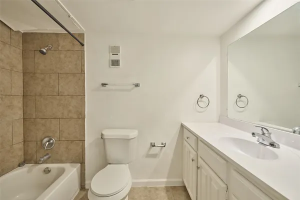 $70,000 | 16120 Stuebner Airline Road, Unit 212, Spring, TX 77379