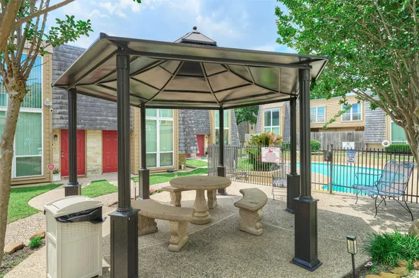 $70,000 | 16120 Stuebner Airline Road, Unit 212, Spring, TX 77379