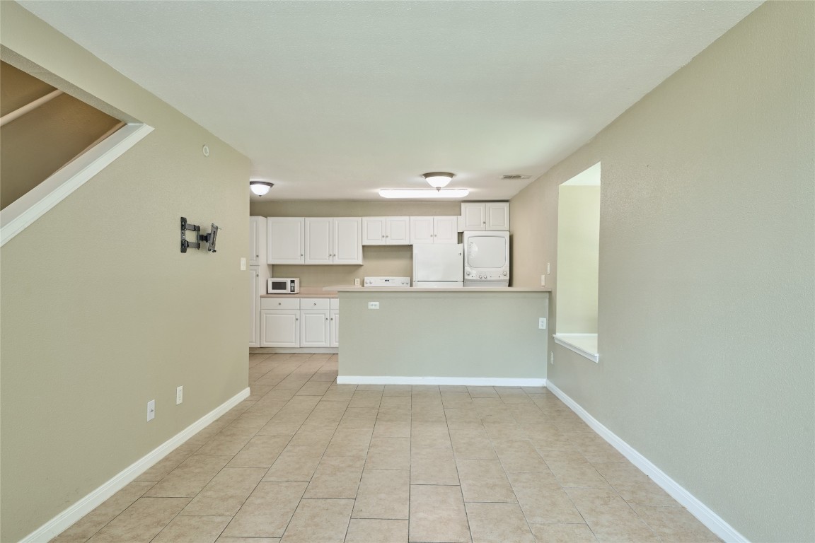16120 Stuebner Airline Road, Unit 212 Spring, TX 77379 - Photo 9 of 29 a view of a kitchen with a sink