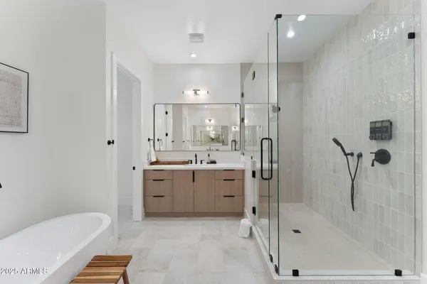 $2,276,960 | 4546 East Campbell Avenue, Phoenix, AZ 85018