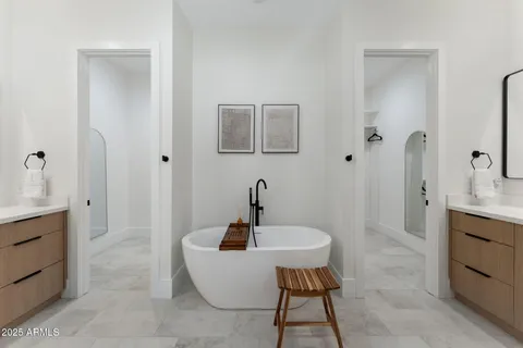 $2,375,000 | 4546 East Campbell Avenue, Phoenix, AZ 85018