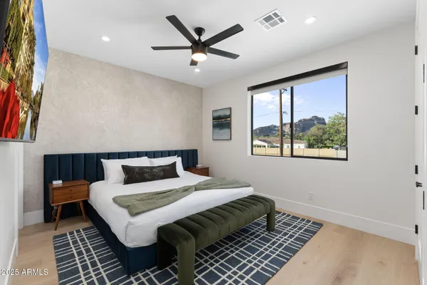 $2,276,960 | 4546 East Campbell Avenue, Phoenix, AZ 85018