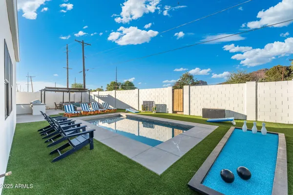 $2,276,960 | 4546 East Campbell Avenue, Phoenix, AZ 85018